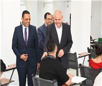 رئيس جامعة القناة: توفير بيئة امتحانية مثالية تساعد الطلاب على التفوق