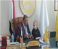 منطقة سيناء الأزهرية تكرّم تلميذ أحد أبطال تحدي مرض السرطان