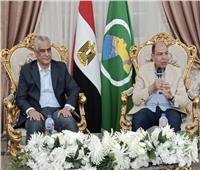 وزير الإنتاج الحربي ومحافظ المنيا يبحثان نسب إنجاز مشروعات حياة كريمة