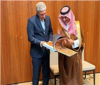 وزير السياحة يبحث مع نظيره السعودي تعزيز التعاون السياحي 
