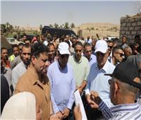 محافظ المنيا ووزير الدولة للإنتاج الحربي يتفقدان مشروعات «حياة كريمة» بالمحافظة