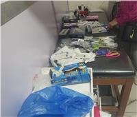 وزارة الصحة تغلق 4 فروع لعيادات تجميل بالإسكندرية وتضبط منتحلي صفة طبيب