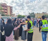«مستقبل وطن» الشرقية يطلق مبادرة توزيع المياه المبردة على طلاب الثانوية العامة
