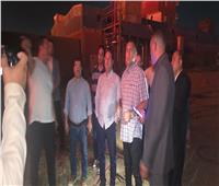 حريق الخانكة تحت السيطرة.. مدير أمن القليوبية يتفقد موقع الحادث ويطمئن على جهود الإطفاء