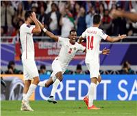 مواجهة عربية مصيرية بين الأردن والجزائر في كأس العالم