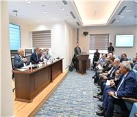 محافظ الجيزة يتعهد بدعم أسر عقاري كفر طهرمس المتضررة من الإخلاء