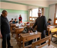 انضباط وهدوء في لجان الثانوية الأزهرية بالإسماعيلية مع أداء امتحان «الصرف»