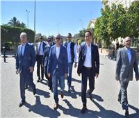  وزير الاستثمار يتفقد عدد من المشروعات الصناعية بالعامرية 