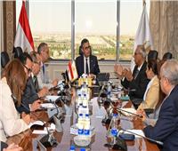 وزير التموين يبحث تعزيز التعاون في مجالات الصناعات الكيماوية