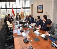  وزير الصناعة يبحث مع  شنايدر إلكتريك لمنطقة شمال إفريقيا والمشرق العربي خطط التوسع في السوق المصري 