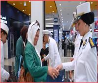 فيديو| هدايا تذكارية.. الداخلية تشارك المواطنين احتفالات ذكرى 30 يونيو