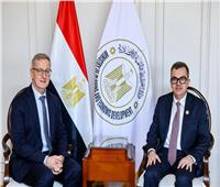 وزير التخطيط يبحث مع سفير أيرلندا تعزيز التعاون في الاقتصاد الأخضر والتكنولوجيا