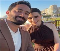 باللون البني.. مي عز الدين تخطف الأنظار في أحدث ظهور برفقة زوجها