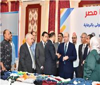 محافظ الفيوم يفتتح معرض "دكان الفرحة" لتسليم أجهزة العرائس للأولى بالرعاية