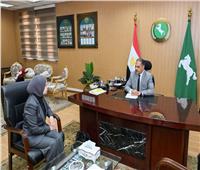 محافظ الشرقية يستقبل وكيلة مديرية التنظيم والإدارة الجديدة