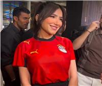 مي عمر: «مصر ماخسرتش.. وحسام حسن عمل إنجاز عظيم»
