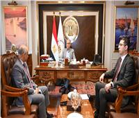 وزير الري يتابع تطوير السد العالي ومفيض توشكى