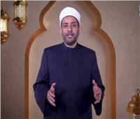 كيف يكفّر من أكثر الحلف بالله ولا يتذكر عدد الأيمان؟.. أمين الفتوى يجيب