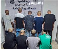 الأمن الليبي يحلق رؤوس مجموعة من مشجعي منتخب الأرجنتين تسببوا في اضطرابات عامة