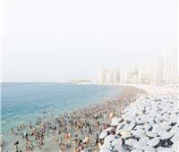 موعد مع البحر| 1.5 مليون زائر على شواطئ الإسكندرية فى «الويك إند»