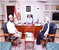 وزير العمل يستقبل ممثل سلطان البهرة بالقاهرة ضمن جهود ترميم المساجد التاريخية