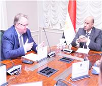 وزير العمل يبحث مع وفد منظمة العمل الدولية إعداد مشروع قانون العمالة المنزلية