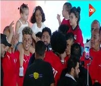 أسر لاعبي منتخب مصر تخطف الأضواء في احتفالية إنجاز كأس العالم 