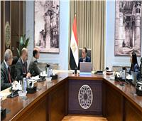 وزير العمل يقترح إعفاءات لتشجيع العمالة غير المنتظمة على الاشتراك بالتأمينات  