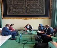 وزير التخطيط يبحث مع «مبادرة أكسفورد» تعزيز التعاون المشترك