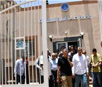 محافظ أسوان يفاجئ وحدة طب الأسرة بالسلسلة بكوم أمبو لاكتشاف أوجه القصور