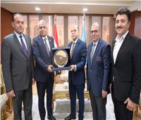 محافظ الغربية يبحث خطة التوسع في مشروعات توصيل الغاز الطبيعي وتسريع تنفيذ الشبكات