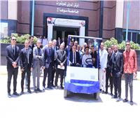 طلاب جامعة سوهاج يبتكرون سيارة تعمل بالطاقة الشمسية