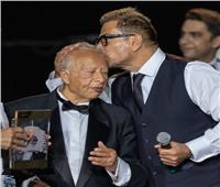 بكلمات مؤثرة.. عمرو دياب ينعى هاني شنودة: ستبقى أعماله خالدة