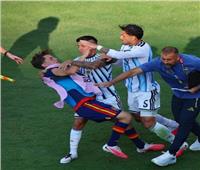 بعد تتويج إسبانيا بالمونديال.. فيديو يكشف كواليس الاشتباكات مع لاعبي الأرجنتين