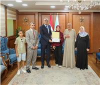 محافظ كفر الشيخ يكرم أوائل الشهادة الإعدادية بالمحافظة 