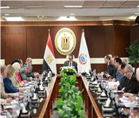 وزير الصحة يتابع مستجدات التشغيل التجريبي لمنظومة التأمين الصحي الشامل بالمنيا