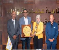 «الوزراء» يحتفل بتخريج أول دفعة من البرنامج المهني للمسوقين العقاريين