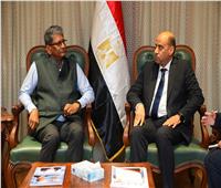 وزير العمل والسفير الهندي يبحثان التعاون في التدريب والتشغيل