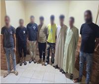 زجاجات مشتعلة وحجارة بسبب خلاف الجيرة.. مباحث القناطر تكشف الحقيقة