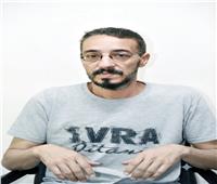 بعد 40 عامًا من الغموض.. أم تكشف لابنها سر والده الحقيقي وهي على فراش الموت