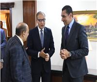 وزير الشباب والرياضة يبحث مع رئيس مجلس إدارة "أخبار اليوم" رعاية بطولة العالم للبلياردو