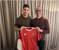 الأهلي يتعاقد مع الجزائري منصف بقرار لـ «3 مواسم»