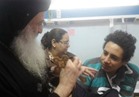 الأنبا بولا يزور مصابي كنيسة طنطا في المستشفيات