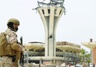 مصادر: طائرة عسكرية تنقل شحنة أسلحة جديدة إلى مطار عدن