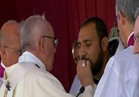 فيديو .. بابا الفاتيكان يؤدى طقوس التناول بصلاة القداس الإلهي 