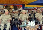 وزير الدفاع يشهد البيان العملي للمدفعية «رعد 27» بالذخيرة الحية