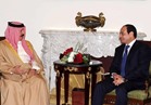 ملك البحرين يمنح السيسي وسام الشيخ عيسى آل خليفة
