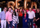 صور| رامي وحيد وزينة وشذي يحتفلون بعيد ميلاد زوجة المنتج محمد حامد