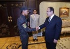 وزير الداخلية يكرم المجند الذي تصدي للهجوم الإرهابي بالعريش