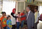 محافظ المنيا يهنئ أطفال مؤسستي البنين والبنات بعيد الفطر المبارك